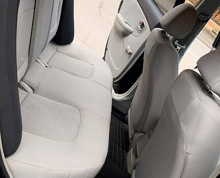 Черный Киа Черато, объемом двигателя 1.6 л и пробегом 204 тыс. км за 3700 $, фото 10 на Automoto.ua