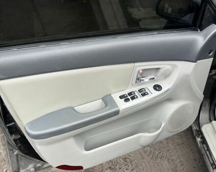 Черный Киа Черато, объемом двигателя 1.6 л и пробегом 3 тыс. км за 3500 $, фото 2 на Automoto.ua