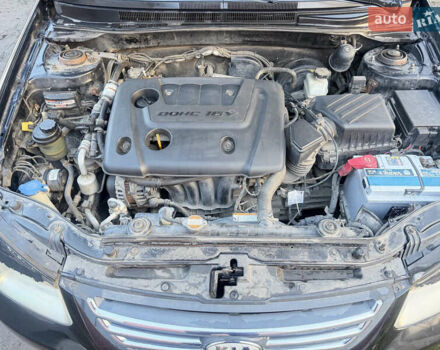 Чорний Кіа Черато, об'ємом двигуна 1.59 л та пробігом 250 тис. км за 4300 $, фото 18 на Automoto.ua