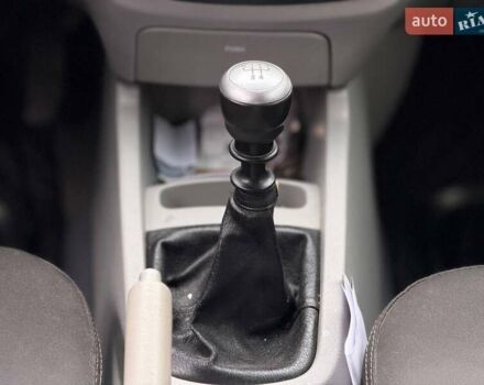 Чорний Кіа Черато, об'ємом двигуна 1.6 л та пробігом 224 тис. км за 4900 $, фото 43 на Automoto.ua