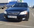 Чорний Кіа Черато, об'ємом двигуна 1.6 л та пробігом 300 тис. км за 4300 $, фото 6 на Automoto.ua