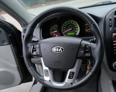 Чорний Кіа Черато, об'ємом двигуна 1.59 л та пробігом 300 тис. км за 4550 $, фото 22 на Automoto.ua