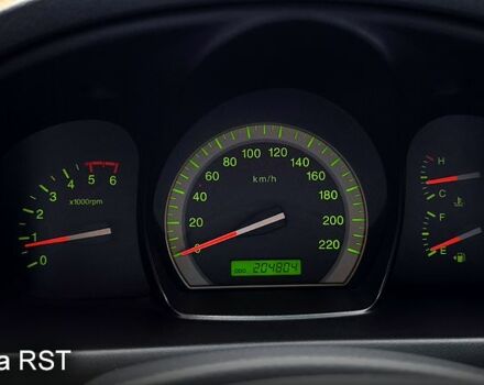 Черный Киа Черато, объемом двигателя 1.6 л и пробегом 204 тыс. км за 3700 $, фото 7 на Automoto.ua