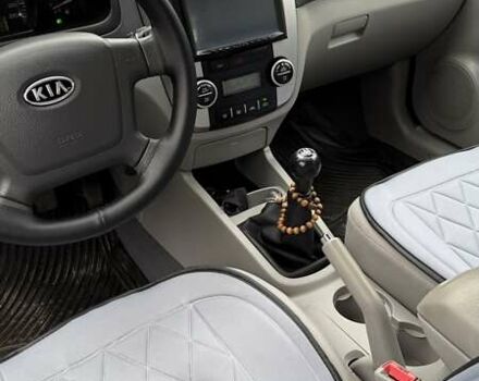 Черный Киа Черато, объемом двигателя 2 л и пробегом 186 тыс. км за 4999 $, фото 3 на Automoto.ua