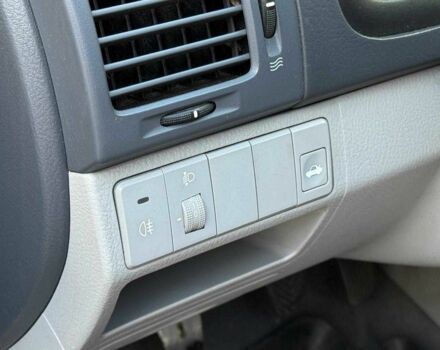 Черный Киа Черато, объемом двигателя 1.6 л и пробегом 239 тыс. км за 5140 $, фото 8 на Automoto.ua