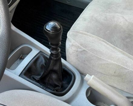 Черный Киа Черато, объемом двигателя 1.6 л и пробегом 239 тыс. км за 5140 $, фото 9 на Automoto.ua