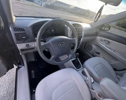Черный Киа Черато, объемом двигателя 1.6 л и пробегом 156 тыс. км за 5500 $, фото 17 на Automoto.ua