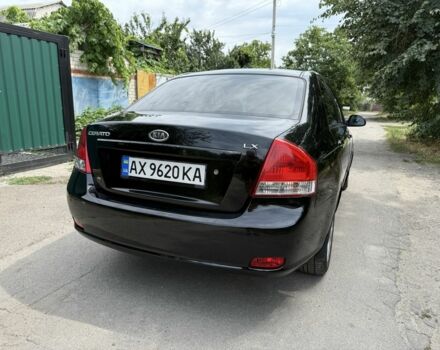 Чорний Кіа Черато, об'ємом двигуна 1.6 л та пробігом 180 тис. км за 4300 $, фото 6 на Automoto.ua
