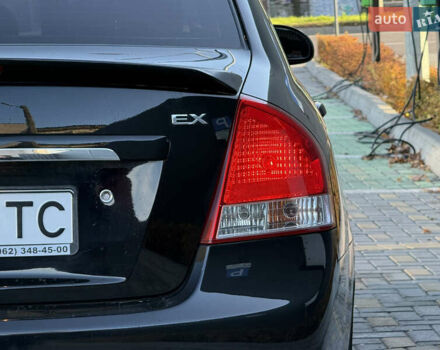 Черный Киа Черато, объемом двигателя 1.98 л и пробегом 180 тыс. км за 5750 $, фото 11 на Automoto.ua