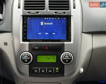 Черный Киа Черато, объемом двигателя 1.98 л и пробегом 180 тыс. км за 5500 $, фото 39 на Automoto.ua