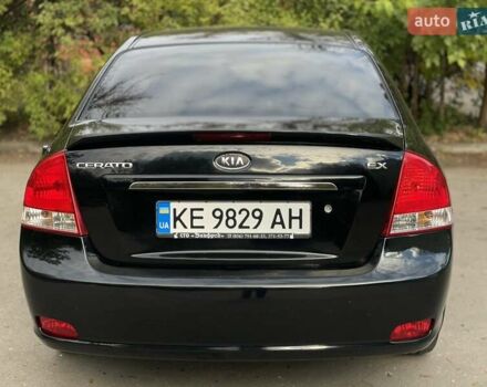 Черный Киа Черато, объемом двигателя 2 л и пробегом 173 тыс. км за 4800 $, фото 4 на Automoto.ua