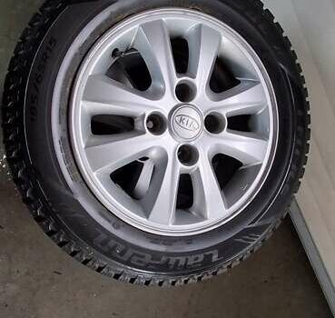 Кіа Черато 2008 у Кременчуге на Automoto.ua Чорний Кіа Черато, об'ємом двигуна 2 л та пробігом 193 тис. км за 5300 $, фото 17 на Automoto.ua