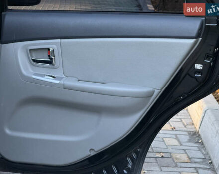 Черный Киа Черато, объемом двигателя 1.98 л и пробегом 180 тыс. км за 5750 $, фото 21 на Automoto.ua