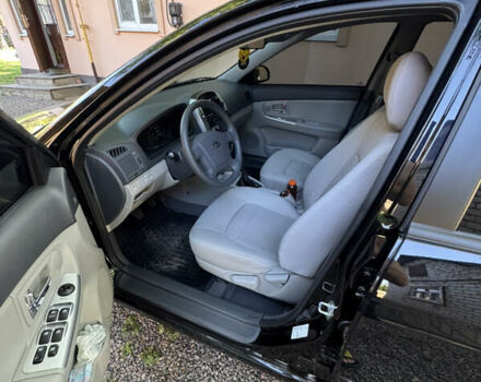 Чорний Кіа Черато, об'ємом двигуна 1.6 л та пробігом 16 тис. км за 8000 $, фото 8 на Automoto.ua