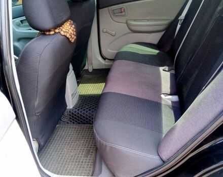 Черный Киа Черато, объемом двигателя 1.6 л и пробегом 297 тыс. км за 3500 $, фото 5 на Automoto.ua