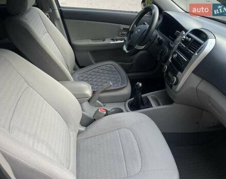 Черный Киа Черато, объемом двигателя 2 л и пробегом 173 тыс. км за 4800 $, фото 19 на Automoto.ua