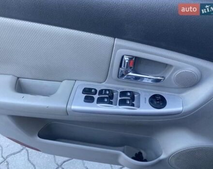 Черный Киа Черато, объемом двигателя 1.59 л и пробегом 166 тыс. км за 4600 $, фото 7 на Automoto.ua