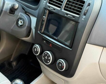 Черный Киа Черато, объемом двигателя 1.6 л и пробегом 239 тыс. км за 5140 $, фото 13 на Automoto.ua