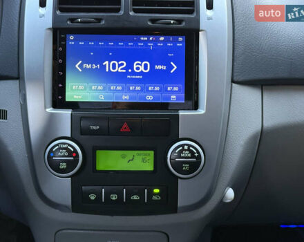 Черный Киа Черато, объемом двигателя 1.98 л и пробегом 180 тыс. км за 5750 $, фото 24 на Automoto.ua