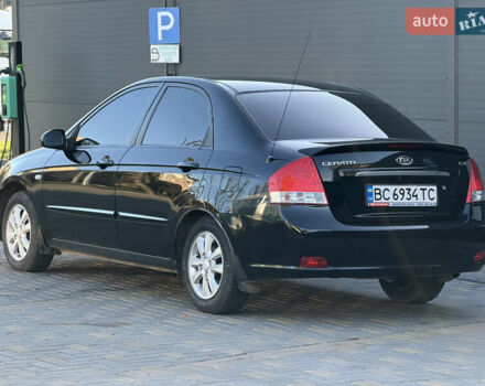 Черный Киа Черато, объемом двигателя 1.98 л и пробегом 180 тыс. км за 5750 $, фото 7 на Automoto.ua