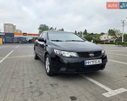 Черный Киа Черато, объемом двигателя 1.6 л и пробегом 188 тыс. км за 7500 $, фото 4 на Automoto.ua