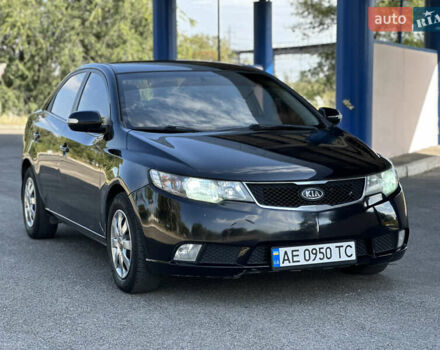 Черный Киа Черато, объемом двигателя 2 л и пробегом 170 тыс. км за 6199 $, фото 2 на Automoto.ua