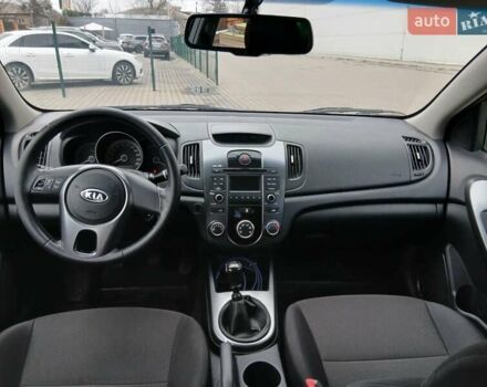 Черный Киа Черато, объемом двигателя 1.59 л и пробегом 253 тыс. км за 5300 $, фото 25 на Automoto.ua