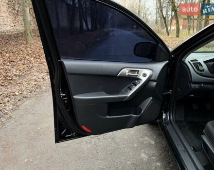 Черный Киа Черато, объемом двигателя 1.59 л и пробегом 183 тыс. км за 6800 $, фото 7 на Automoto.ua