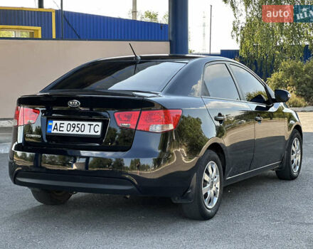Черный Киа Черато, объемом двигателя 2 л и пробегом 170 тыс. км за 6199 $, фото 7 на Automoto.ua