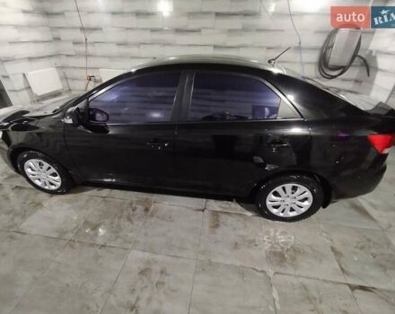 Черный Киа Черато, объемом двигателя 1.59 л и пробегом 180 тыс. км за 6800 $, фото 6 на Automoto.ua