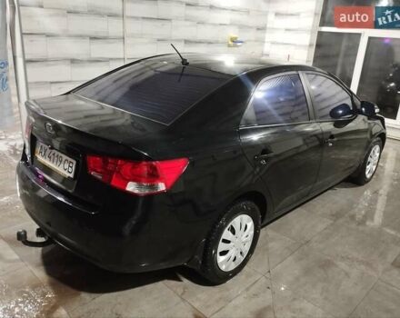 Черный Киа Черато, объемом двигателя 1.59 л и пробегом 180 тыс. км за 6800 $, фото 2 на Automoto.ua