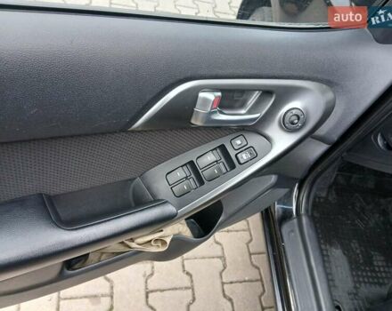 Черный Киа Черато, объемом двигателя 1.59 л и пробегом 253 тыс. км за 5300 $, фото 17 на Automoto.ua