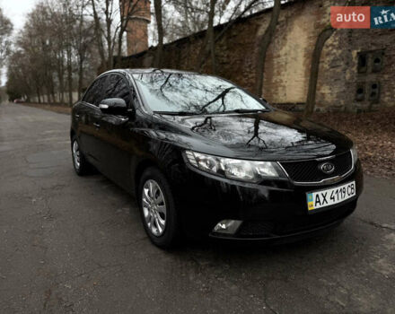 Черный Киа Черато, объемом двигателя 1.59 л и пробегом 183 тыс. км за 6800 $, фото 4 на Automoto.ua