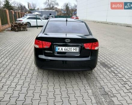 Черный Киа Черато, объемом двигателя 1.59 л и пробегом 253 тыс. км за 5300 $, фото 13 на Automoto.ua