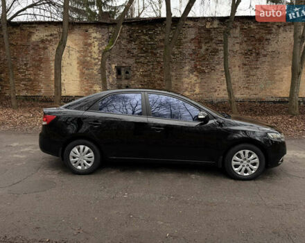 Черный Киа Черато, объемом двигателя 1.59 л и пробегом 183 тыс. км за 6800 $, фото 5 на Automoto.ua