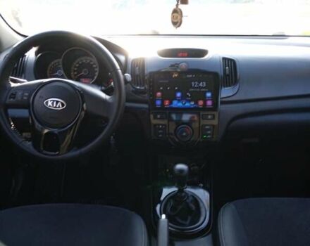 Черный Киа Черато, объемом двигателя 1.6 л и пробегом 173 тыс. км за 6500 $, фото 5 на Automoto.ua