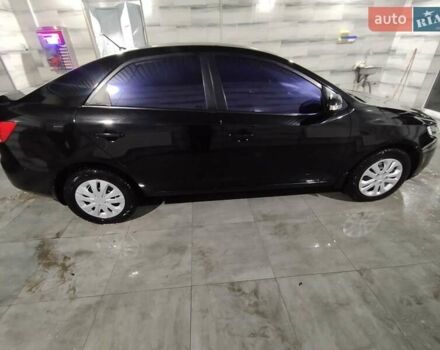 Черный Киа Черато, объемом двигателя 1.59 л и пробегом 180 тыс. км за 6800 $, фото 5 на Automoto.ua