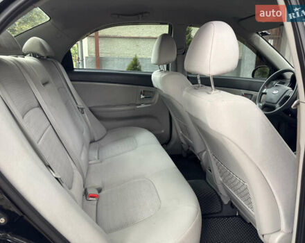 Черный Киа Черато, объемом двигателя 1.98 л и пробегом 265 тыс. км за 5450 $, фото 12 на Automoto.ua