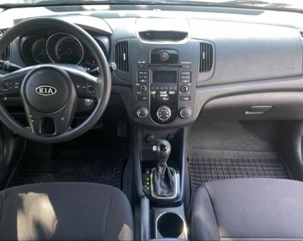 Киа Черато 2011 в Ровно на Automoto.ua Черный Киа Черато, объемом двигателя 2 л и пробегом 160 тыс. км за 7400 $, фото 15 на Automoto.ua