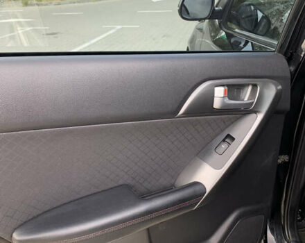 Черный Киа Черато, объемом двигателя 2 л и пробегом 175 тыс. км за 9400 $, фото 8 на Automoto.ua