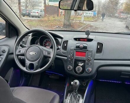 Черный Киа Черато, объемом двигателя 2 л и пробегом 203 тыс. км за 9000 $, фото 4 на Automoto.ua