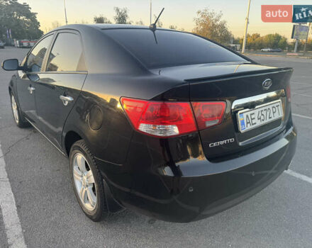 Черный Киа Черато, объемом двигателя 2 л и пробегом 183 тыс. км за 8299 $, фото 6 на Automoto.ua