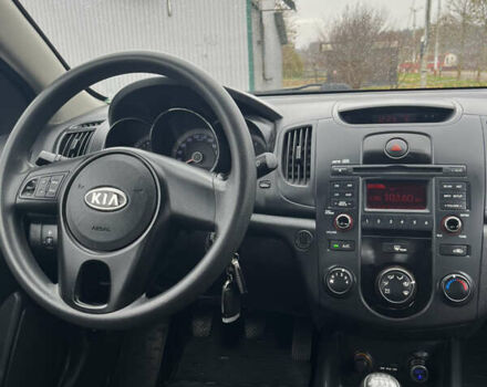 Чорний Кіа Черато, об'ємом двигуна 1.59 л та пробігом 170 тис. км за 7450 $, фото 10 на Automoto.ua