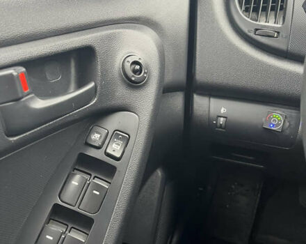 Чорний Кіа Черато, об'ємом двигуна 1.59 л та пробігом 170 тис. км за 7450 $, фото 8 на Automoto.ua