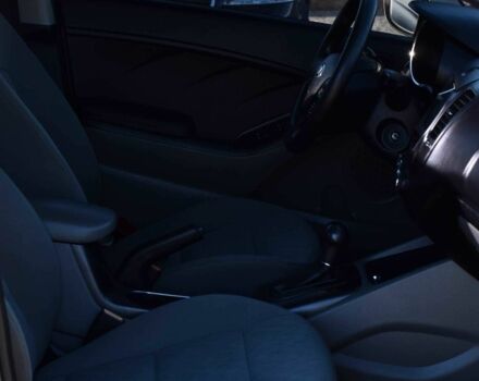 Киа Черато 2015 в Кривом Роге на Automoto.ua Черный Киа Черато, объемом двигателя 1.8 л и пробегом 163 тыс. км за 9350 $, фото 11 на Automoto.ua