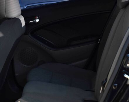 Киа Черато 2015 в Кривом Роге на Automoto.ua Черный Киа Черато, объемом двигателя 1.8 л и пробегом 163 тыс. км за 9350 $, фото 19 на Automoto.ua