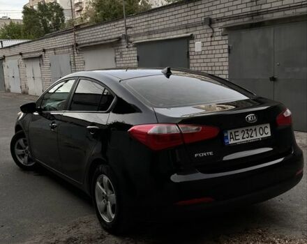 Черный Киа Черато, объемом двигателя 1.8 л и пробегом 218 тыс. км за 8700 $, фото 4 на Automoto.ua