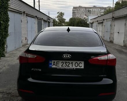Черный Киа Черато, объемом двигателя 1.8 л и пробегом 218 тыс. км за 8700 $, фото 5 на Automoto.ua