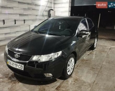 Черный Киа Черато, объемом двигателя 1.59 л и пробегом 180 тыс. км за 6800 $, фото 1 на Automoto.ua