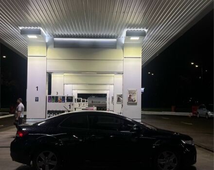 Черный Киа Черато, объемом двигателя 1.6 л и пробегом 132 тыс. км за 7000 $, фото 1 на Automoto.ua